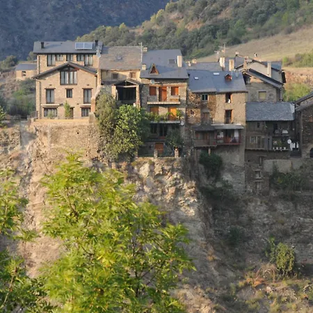 Landhuis La Comella Tirvia